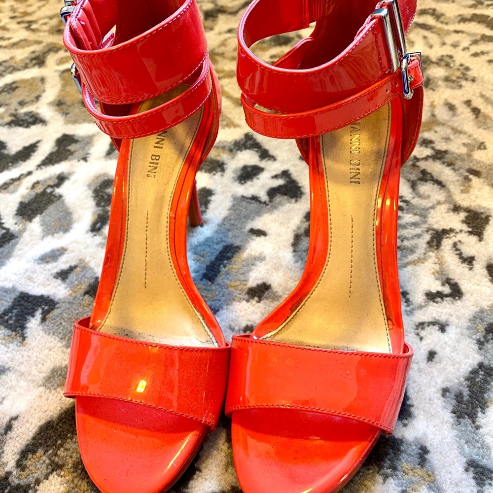 Gianni bini coral heels